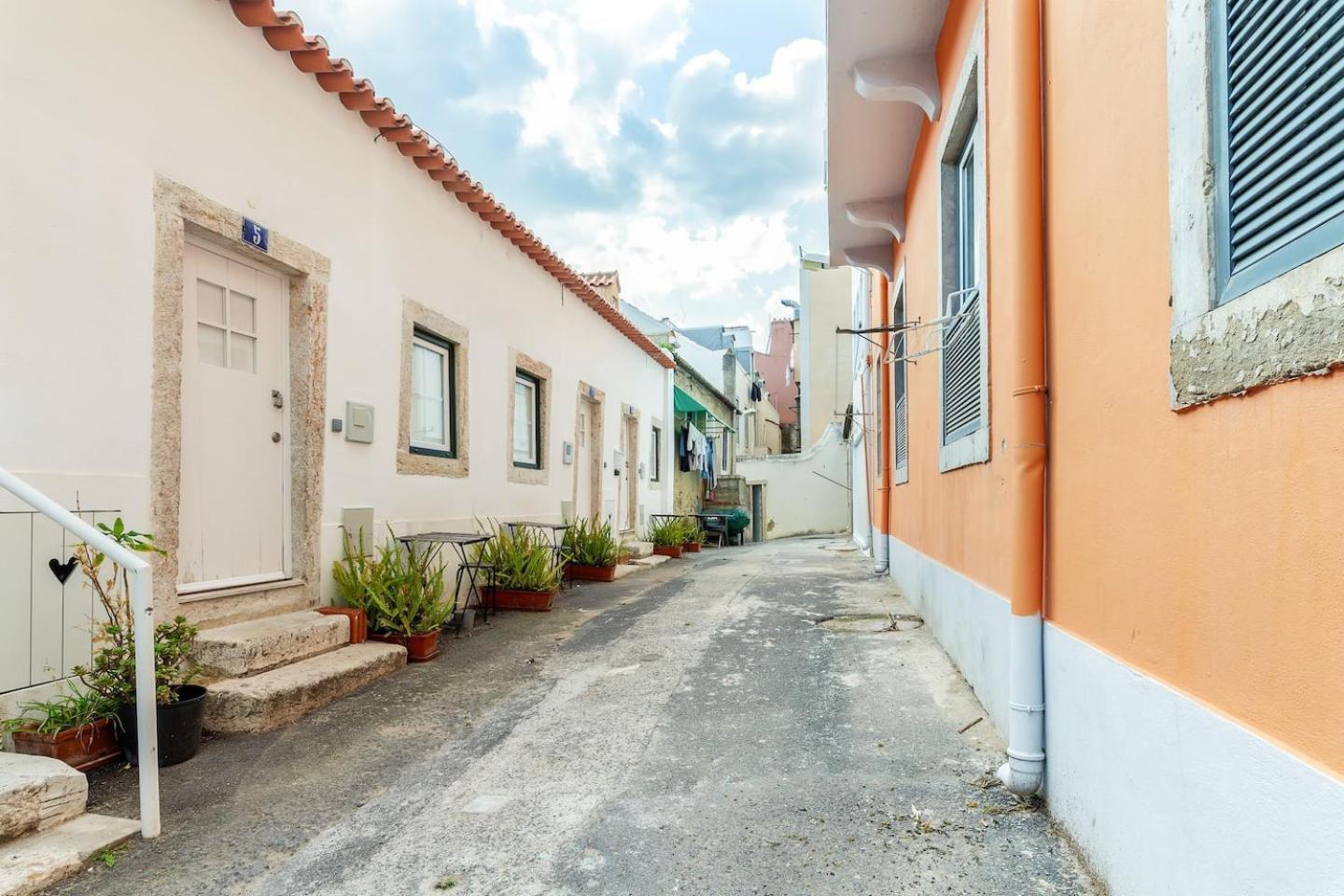 Charming Apartments In Belem Lisbon Exterior photo