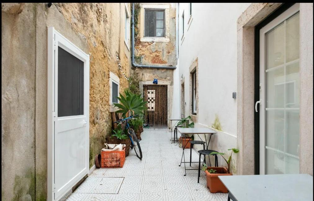 Charming Apartments In Belem Lisbon Exterior photo